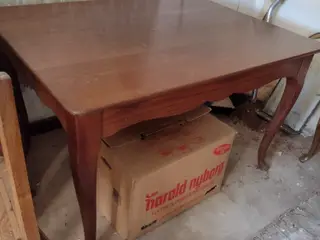 Spisebord