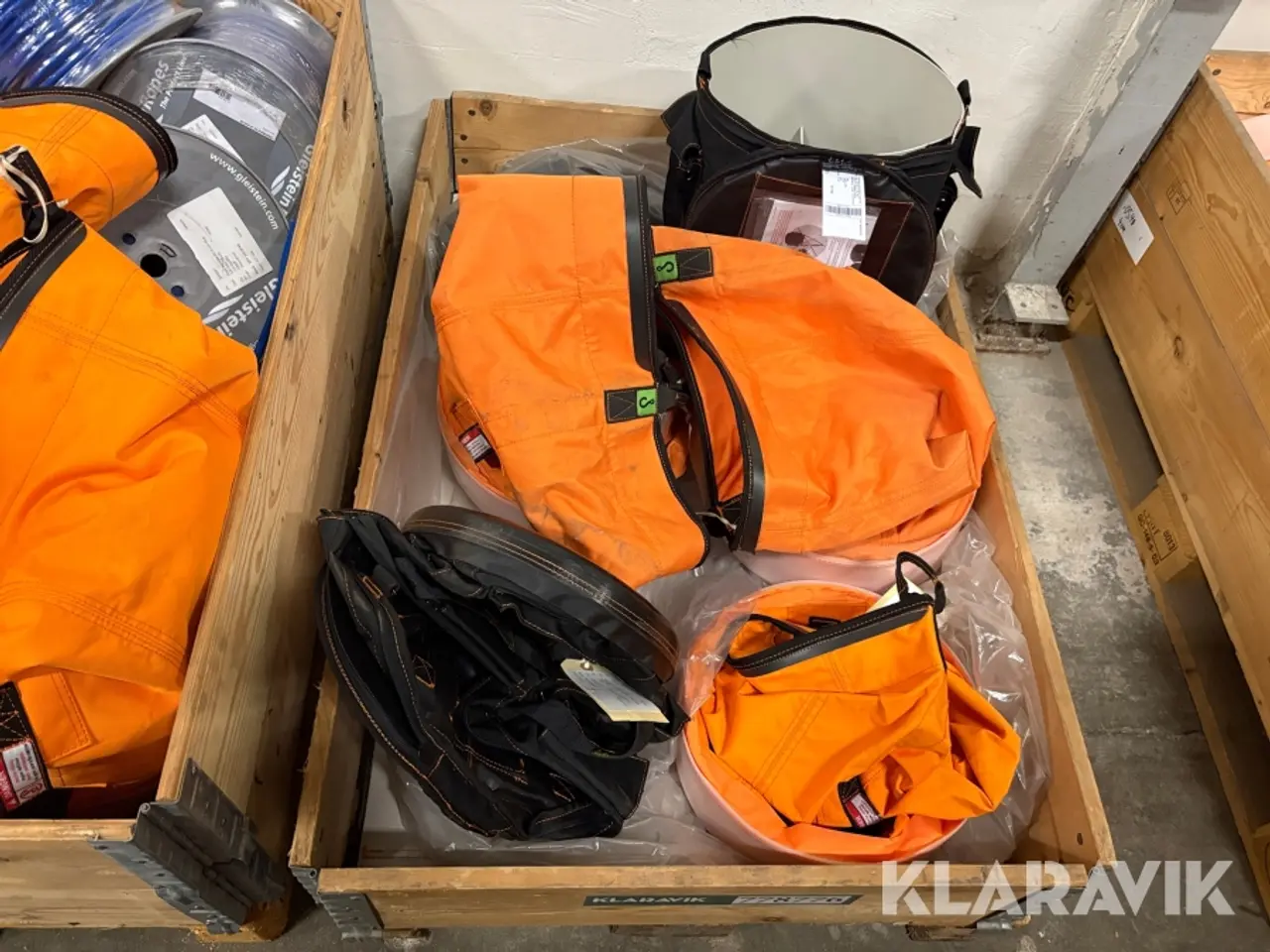 Billede 3 - Offshore tasker og sejlgarn EMG 3579 - 8 tasker / 3 ruller / 2 paller