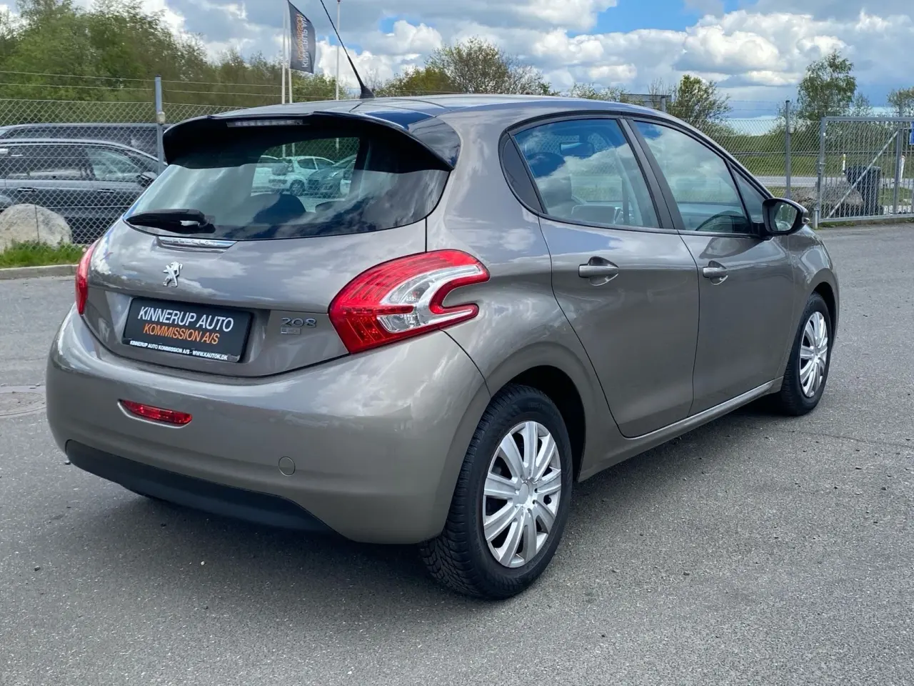 Billede 3 - Peugeot 208 1,6 e-HDi Active 92HK 5d
