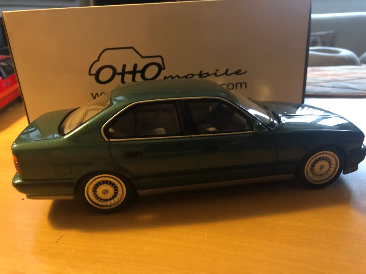 Billede 2 - 1:18 Bmw m5 E34