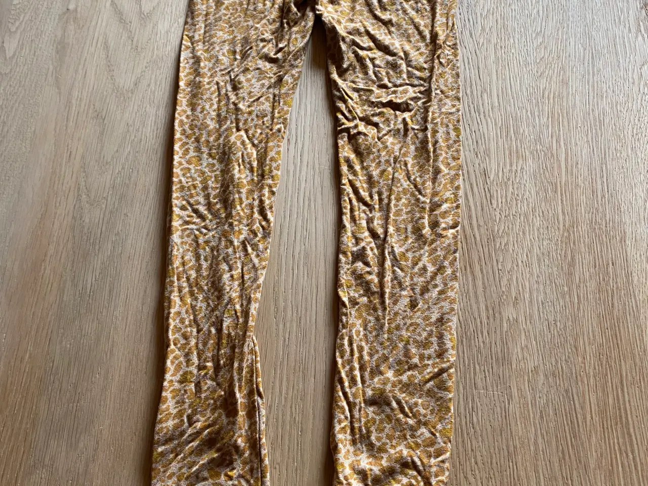 Billede 8 - Bluser, sweat, nederdele, tshirt  122/128