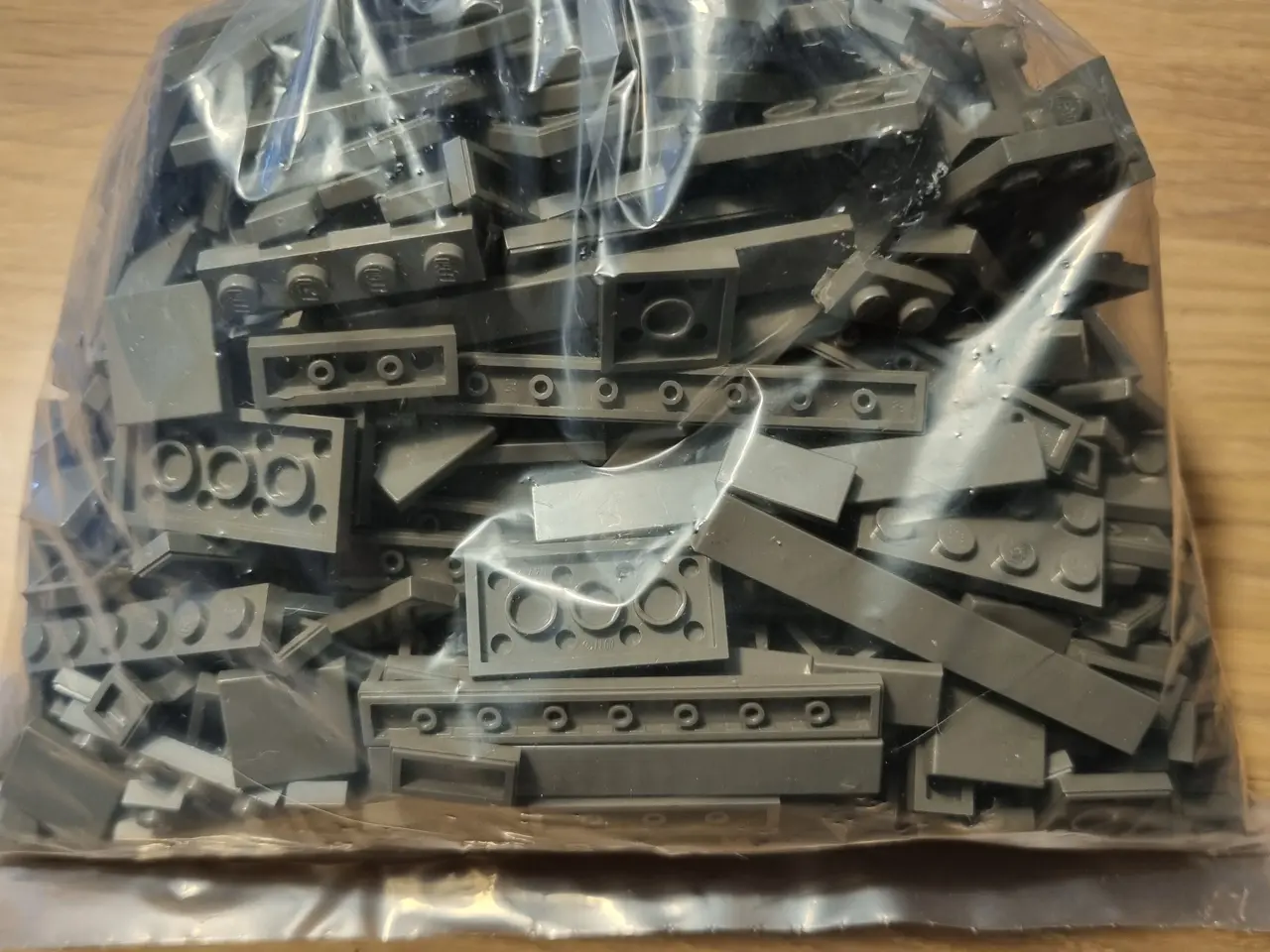 Billede 1 - Mørkegrå Lego