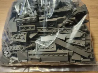 Mørkegrå Lego