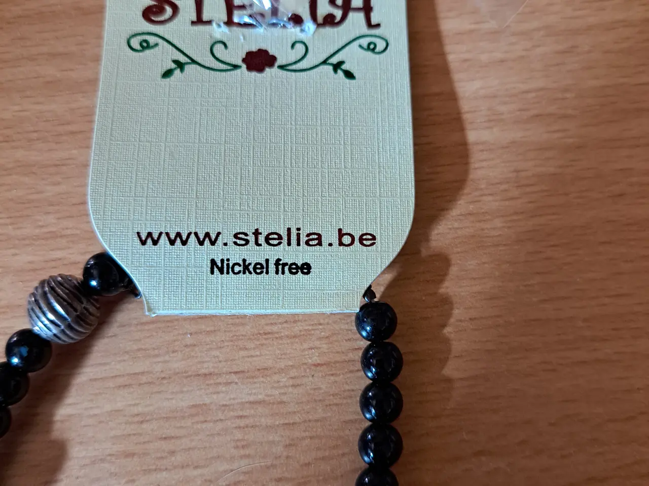 Billede 2 - Halskæde mærket Stella med perler og knast