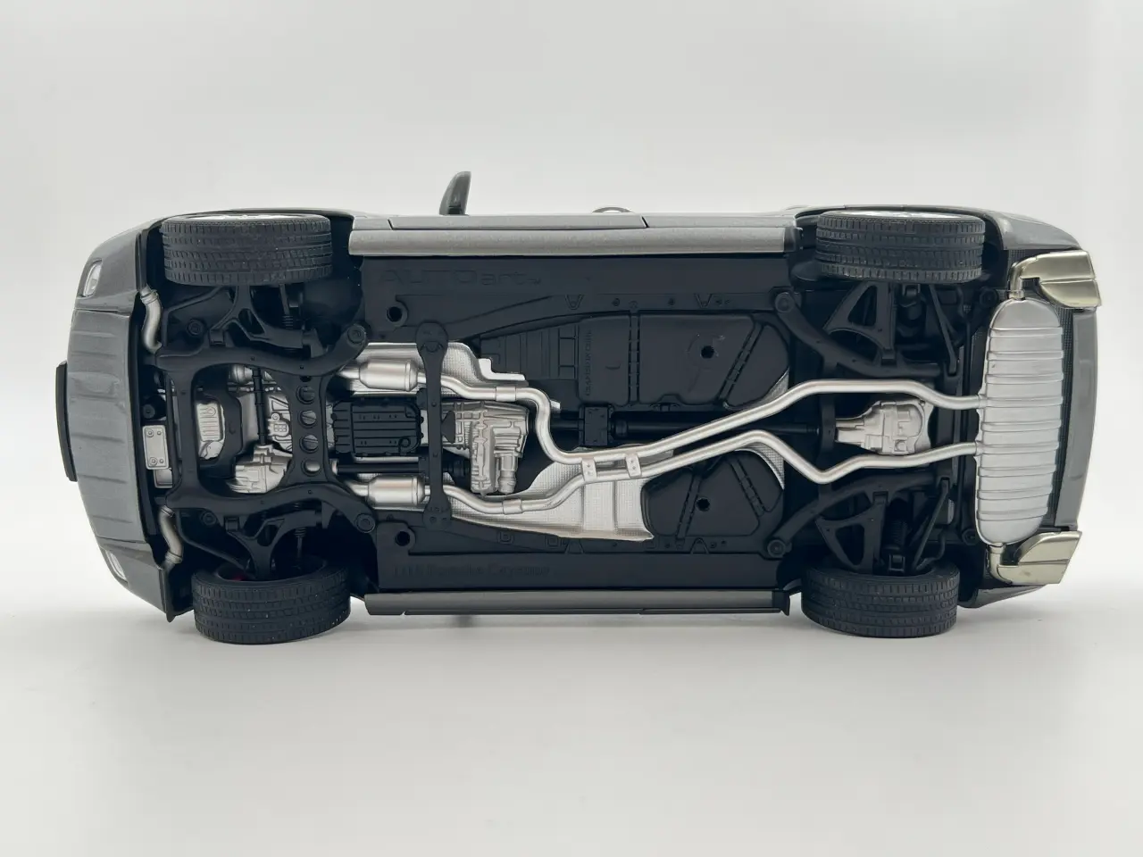 Billede 8 - 2003 Porsche Cayenne Turbo - AUTOart - 1:18