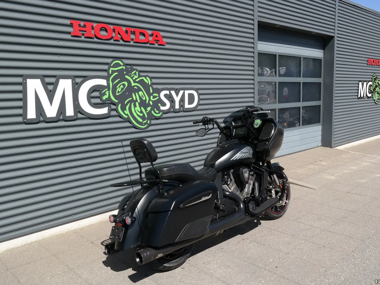 Billede 3 - Indian Challenger Dark Horse MC-SYD BYTTER GERNE