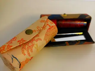 2 etuier til læbestift eller lipgloss