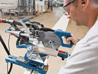 BOSCH GCM 8 SJL Pro Kap-/Geringssav