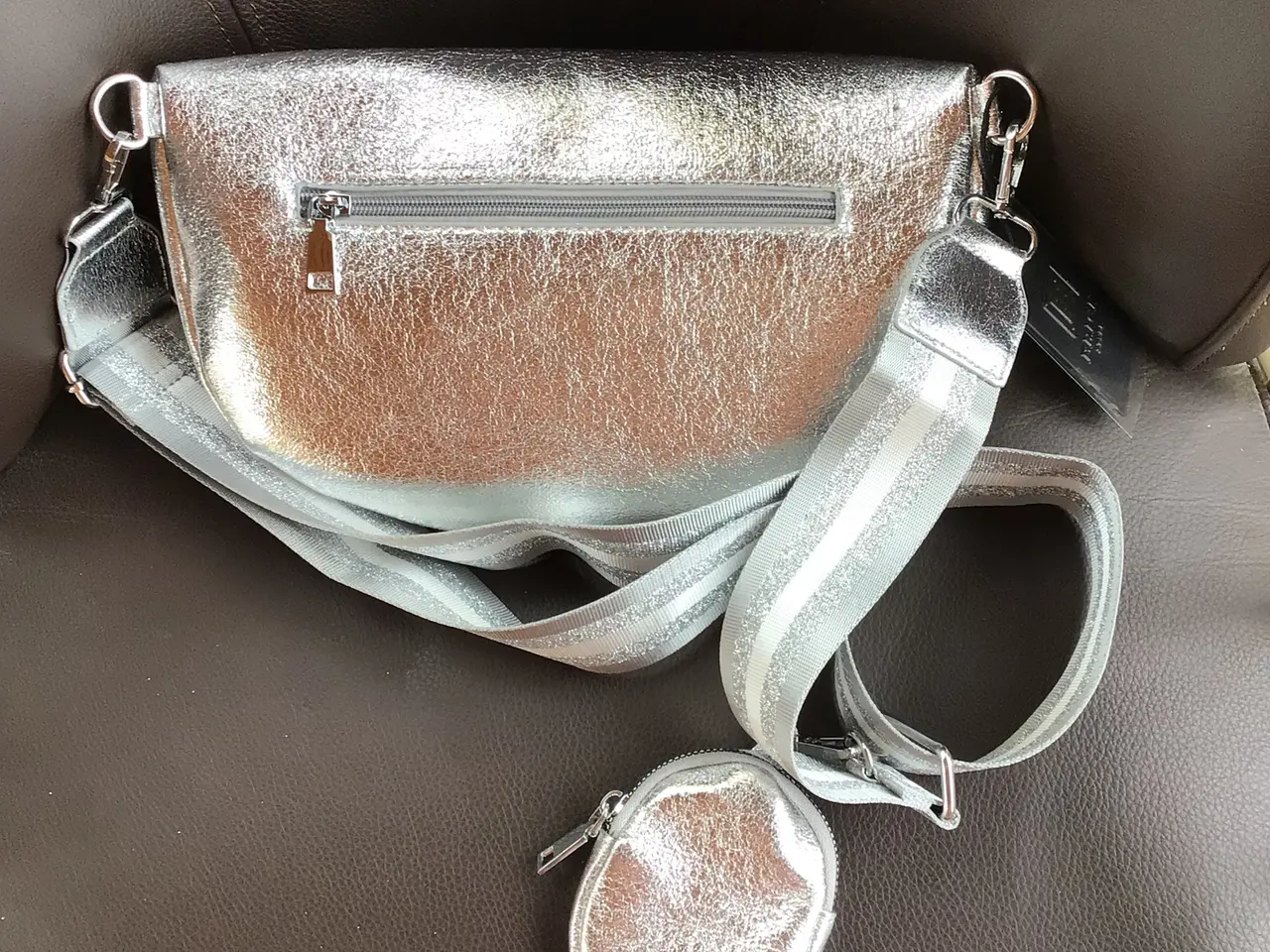 Billede 2 - Flot bumbag i sølvfarvet