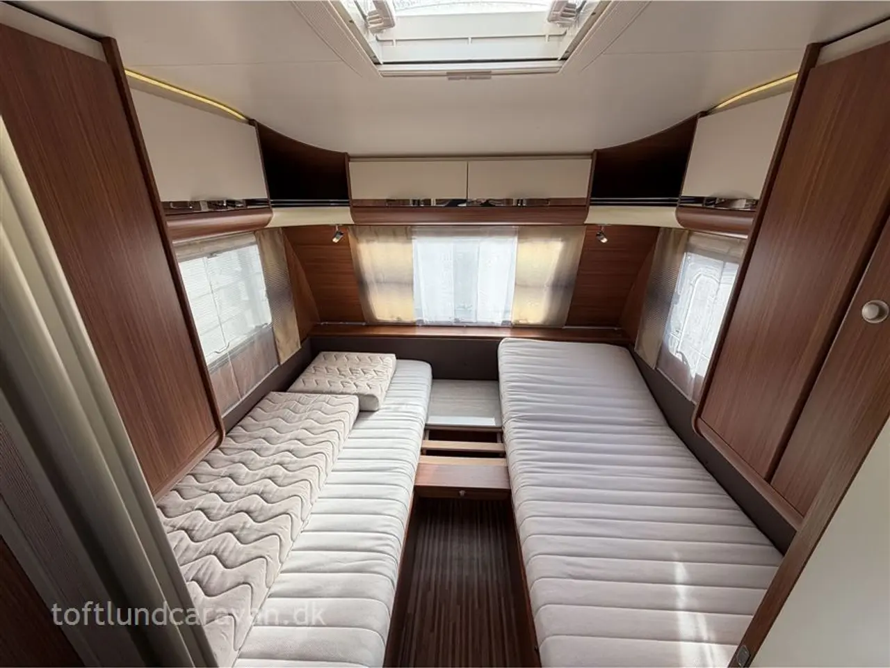 Billede 5 - 2014 - Adria Adora 472 LU Populær letvægts-vogn med enkeltsenge + mover mv.