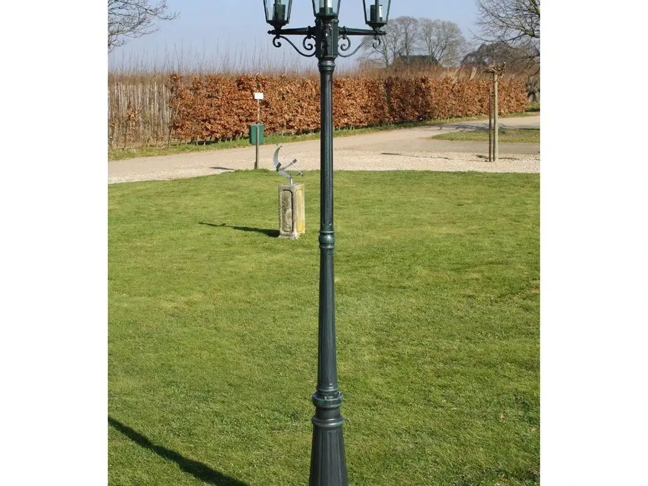 Billede 2 - Lygtepæl med 3 lanterner 215 cm - mørkegrøn/sort