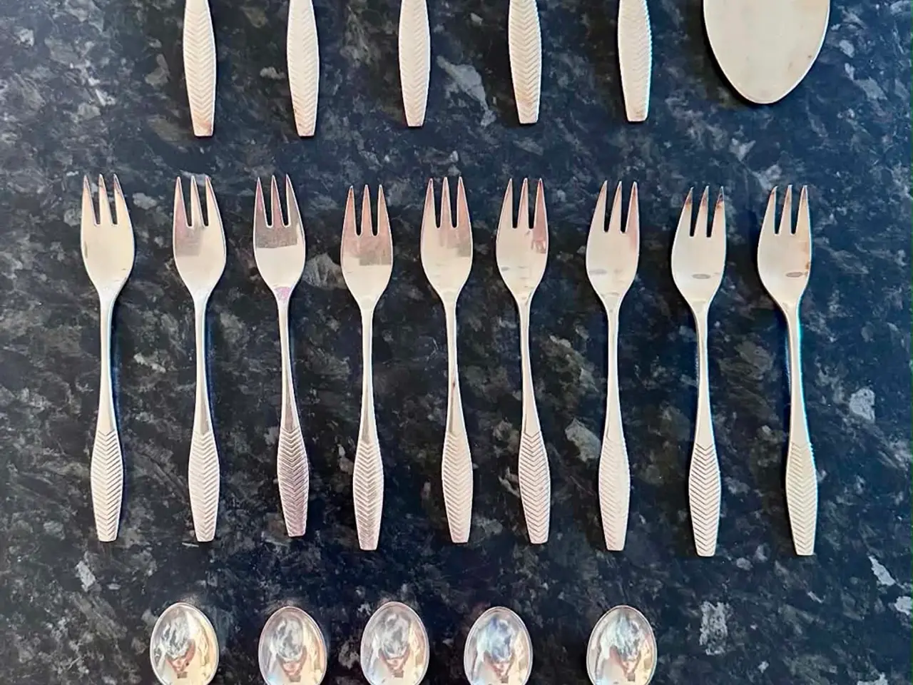 Billede 3 - Vintage bestiksæt Elegance af sølvplet produceret 
