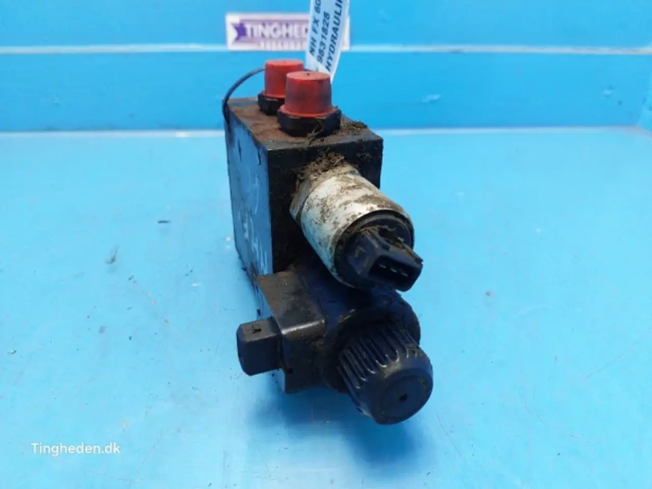 Billede 7 - New Holland FX60 Hydraulikventil 9831828