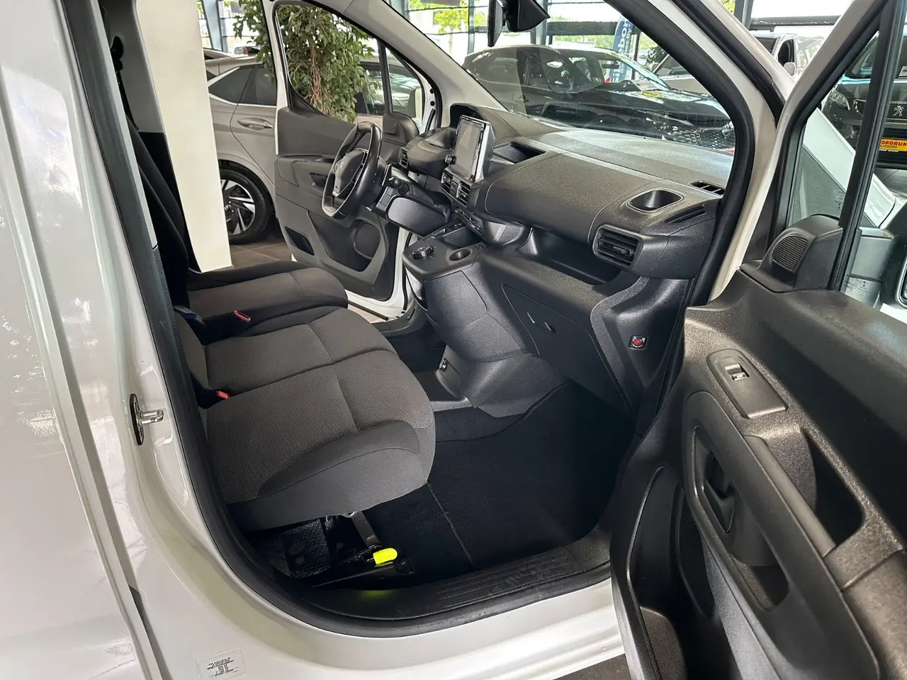 Billede 4 - Peugeot Partner 1,5 BlueHDi 130 L2V2 Ultimate EAT8 Van