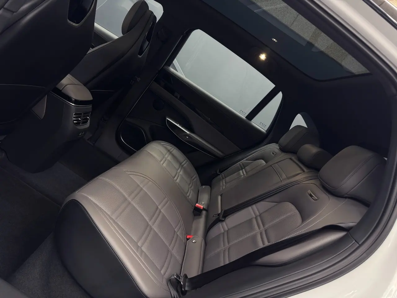 Billede 15 - Hongqi EHS7 111 Exclusive