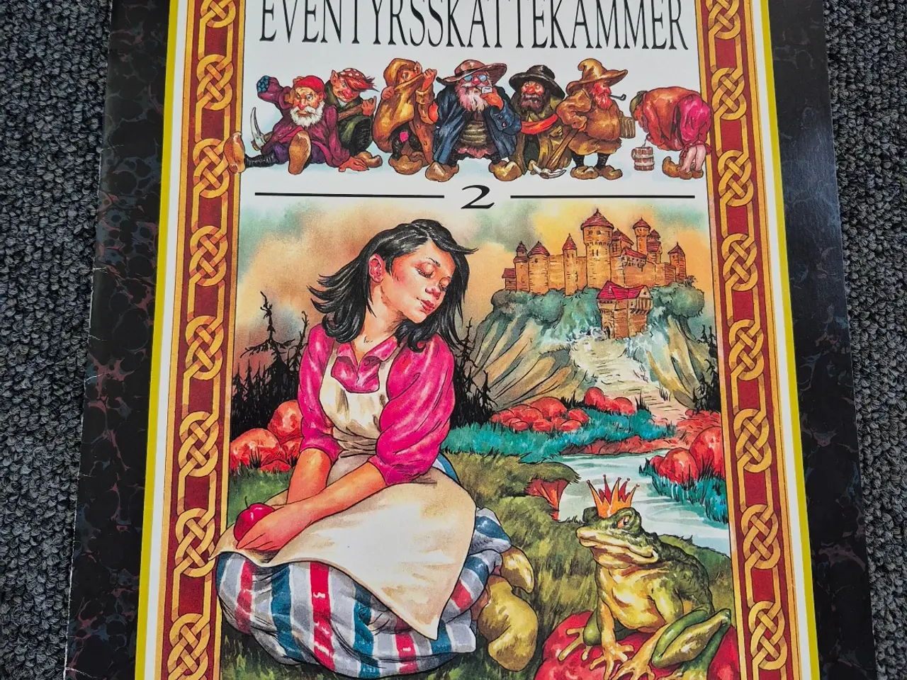 Billede 4 - Det store eventyrsskattekammer Pap holder med 4 st