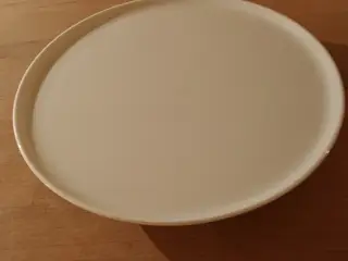 Pillivuyt lagkagefad på fod