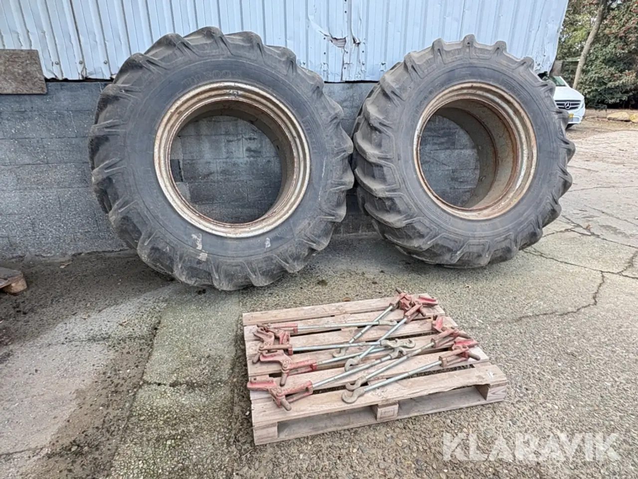Billede 2 - Tvillingehjul Pirelli TM300S med beslag 2 Styk