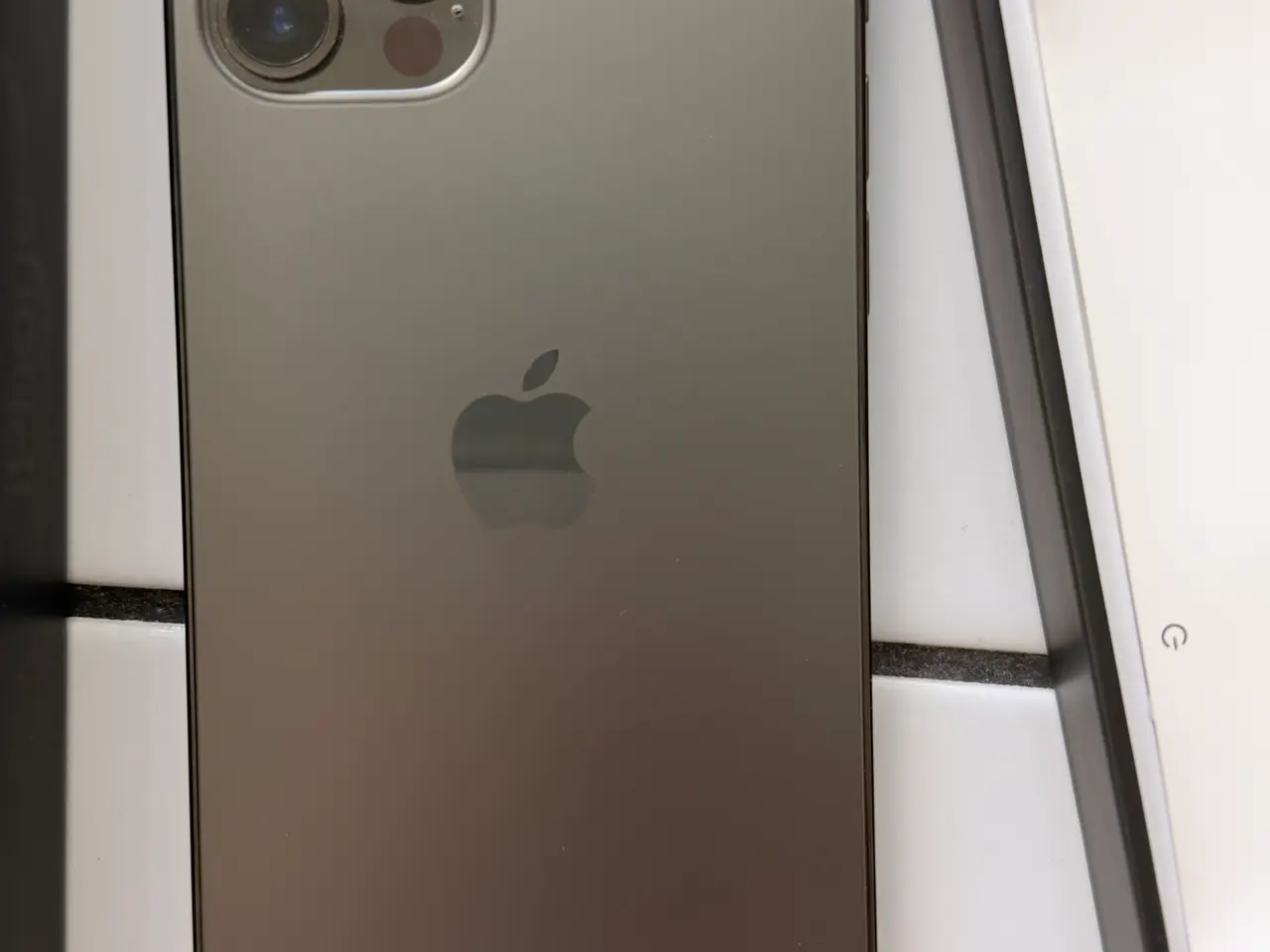 Billede 2 - iPhone 12 Pro 256 GB Graphite - Meget flot stand 