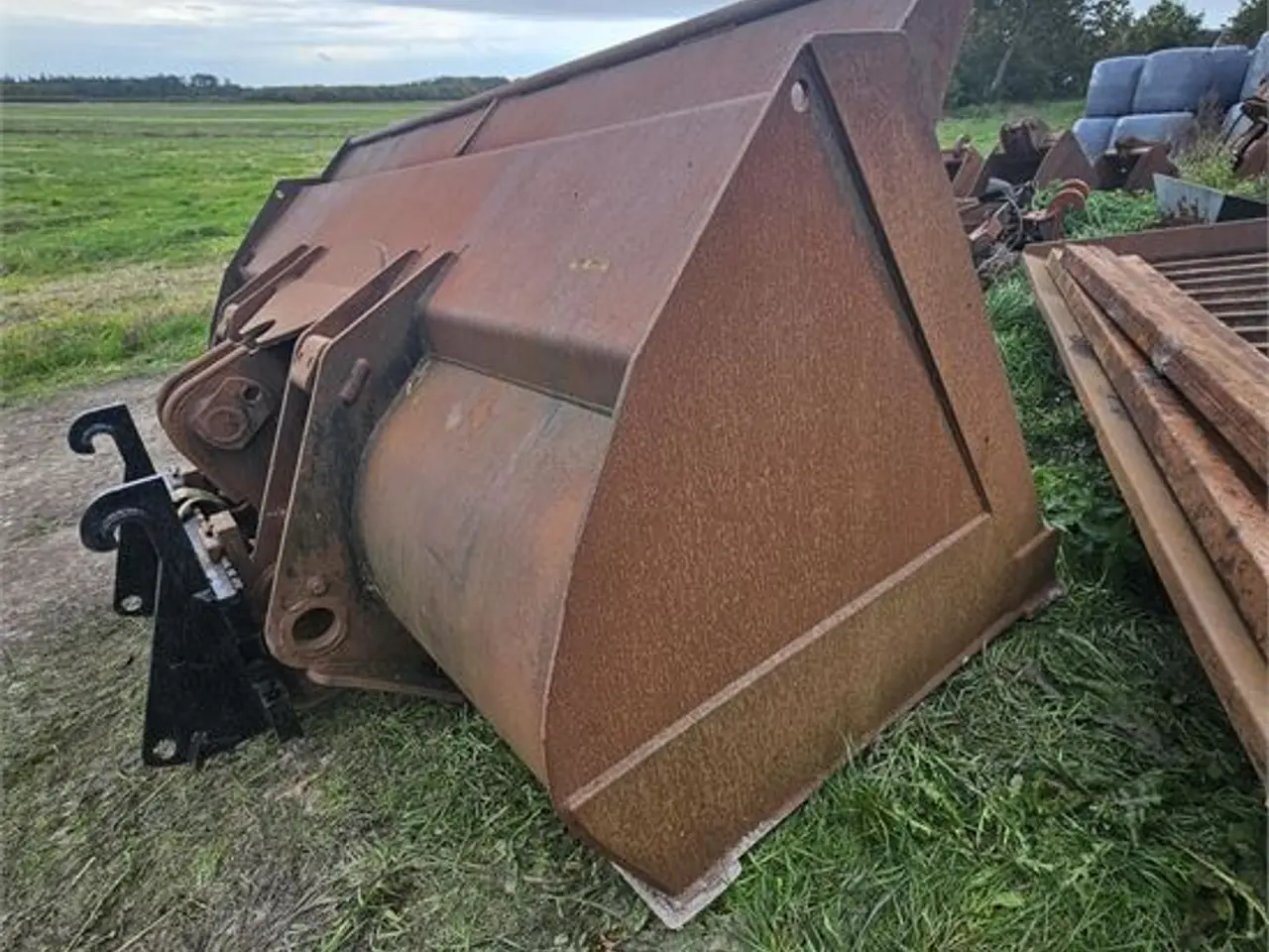 Billede 6 - Rahbek 3500 mm - 7 m3   - Volvo skifte / Volvo hitch