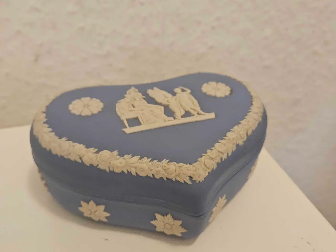 Billede 3 - Wedgwood Jasperware hjertekrukke