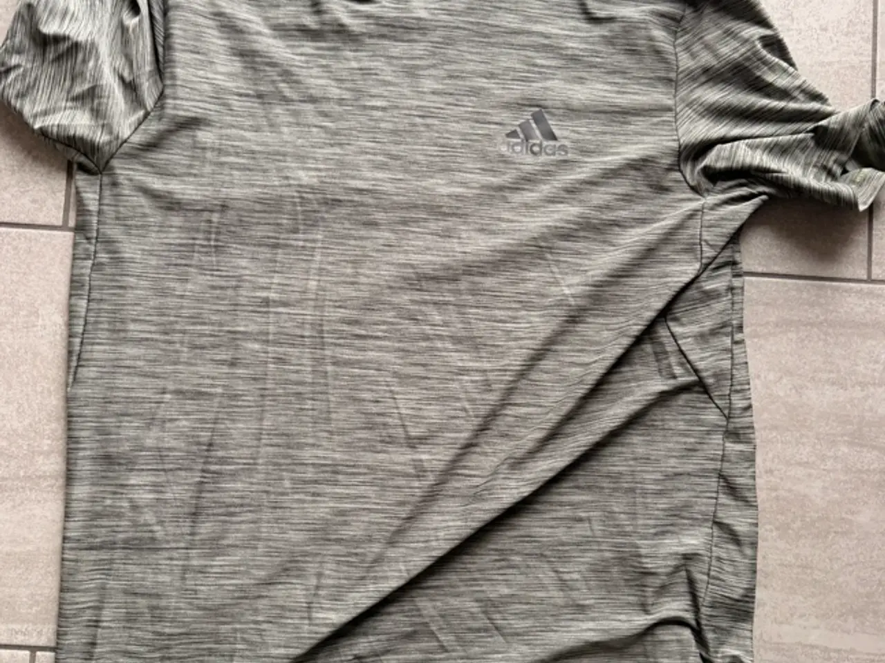 Billede 1 - Adidas t-shirt, str. m