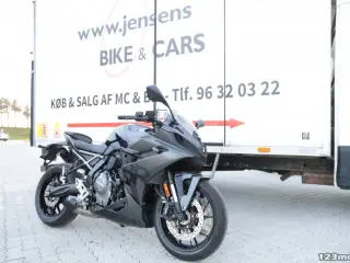 Suzuki GSX-8R