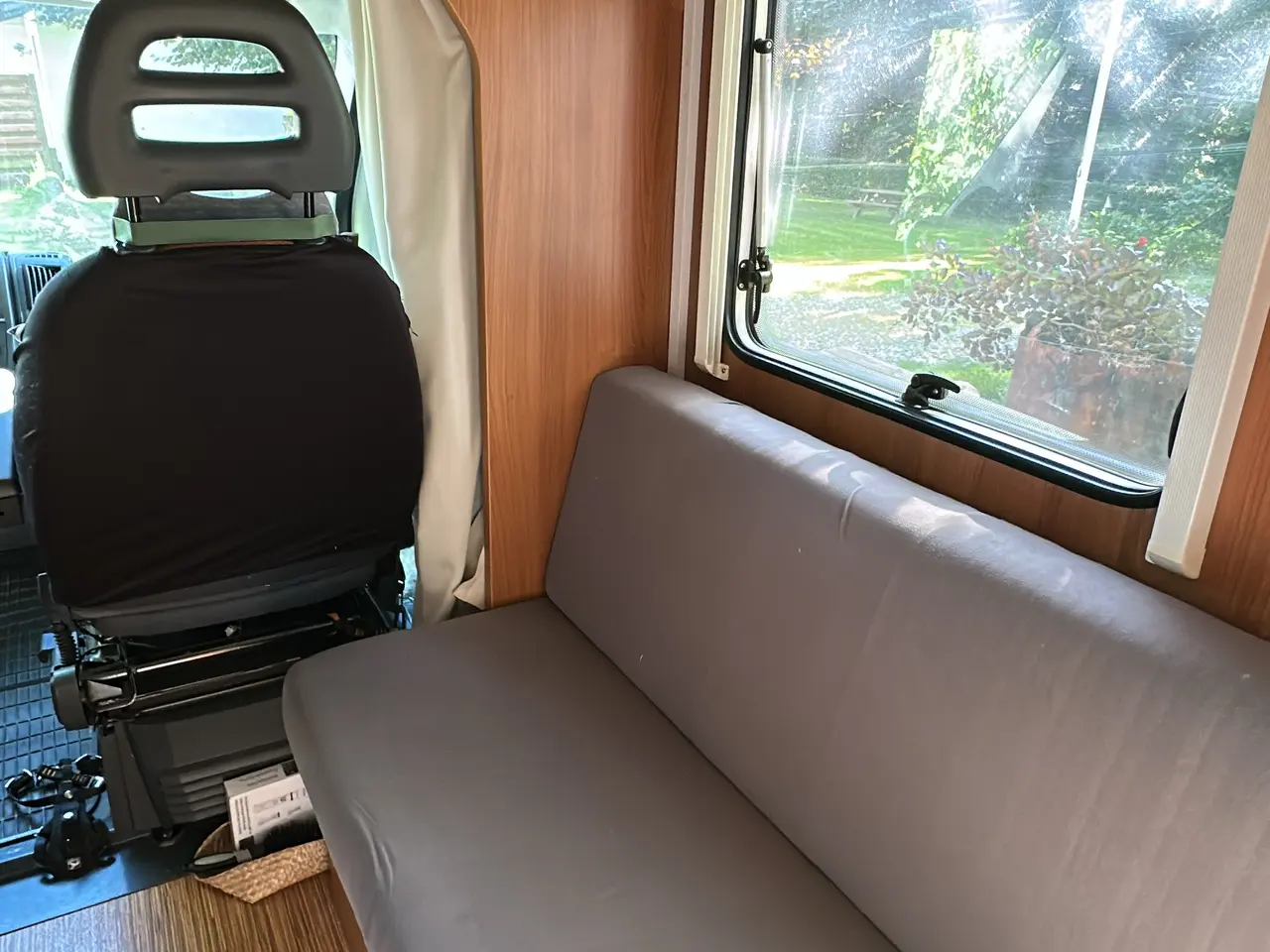 Billede 7 - Velholdt autocamper med 99.775 km, fransk seng, sæ