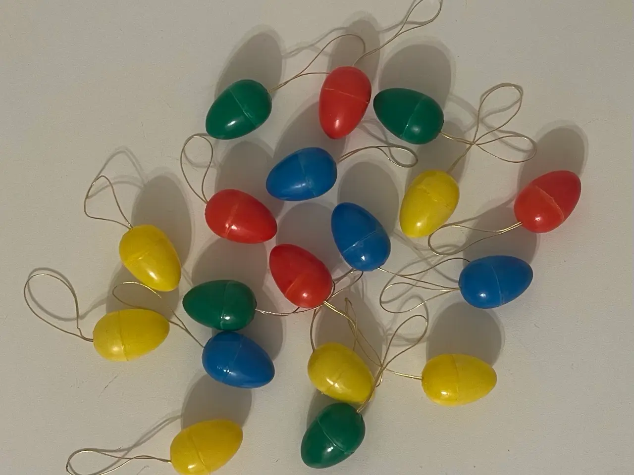 Billede 2 - Påskeæg t/ophæng i plastic - RETRO
