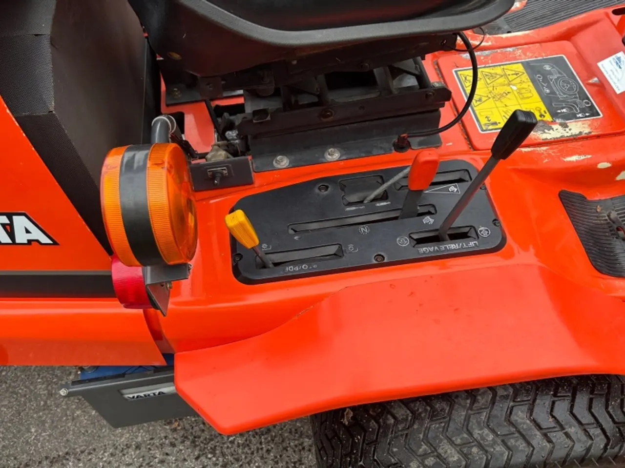 Billede 6 - Plæneklipper Kubota F3560
