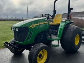 John Deere 4520