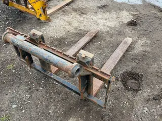 - - - Pallegafler 120cm ramme og 120 cm gafler - Manitou beslag