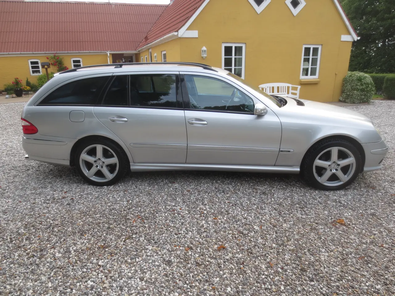 Billede 5 - Pæn Mercedes E 320 3.2 i V6 Aut  