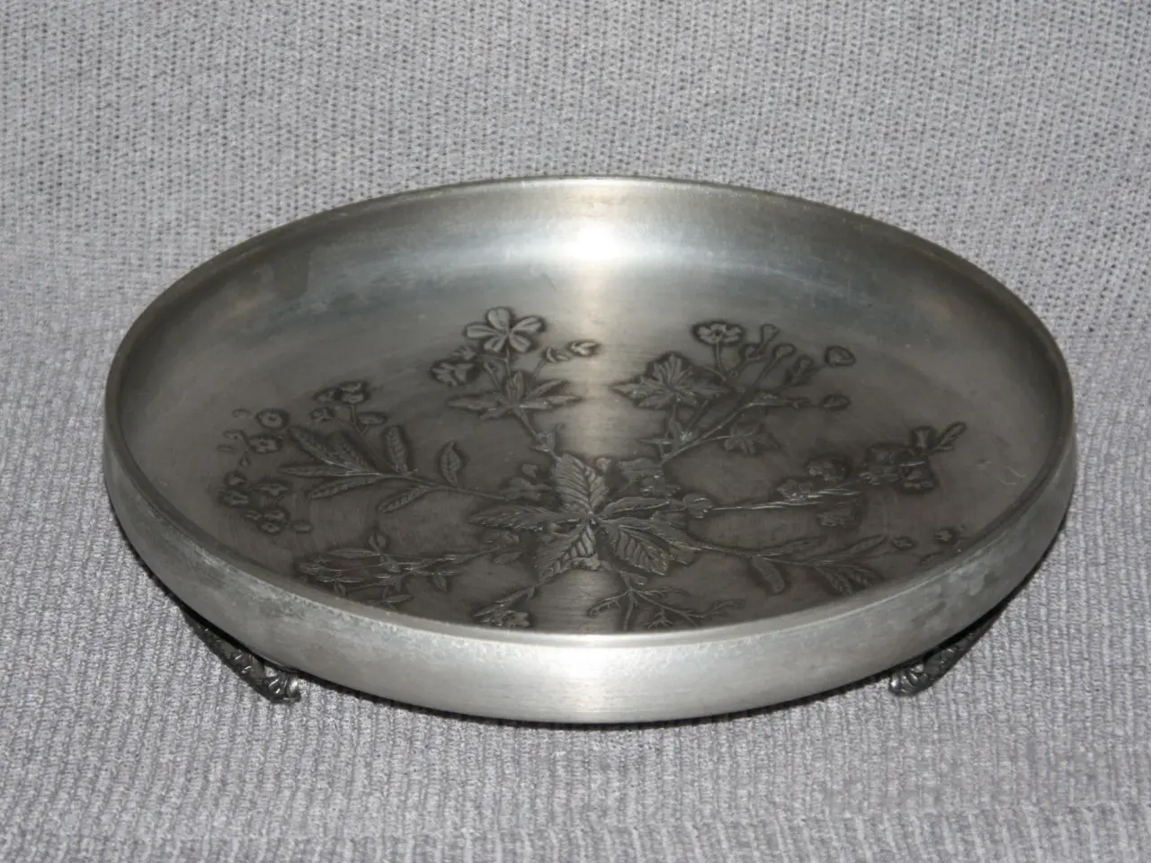 Billede 1 - EIK Tinn 3042 skål på 3 ben diam. 28 cm