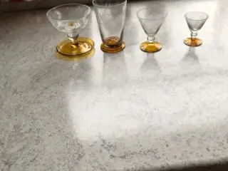 Holmegård glas med slibning