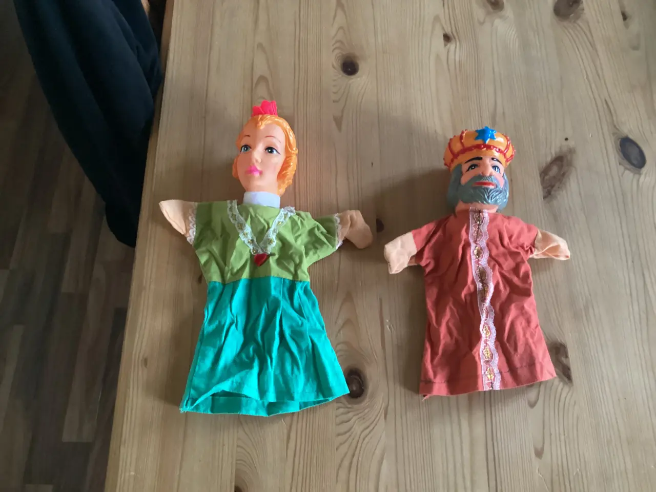 Billede 4 - Hånddukker.
