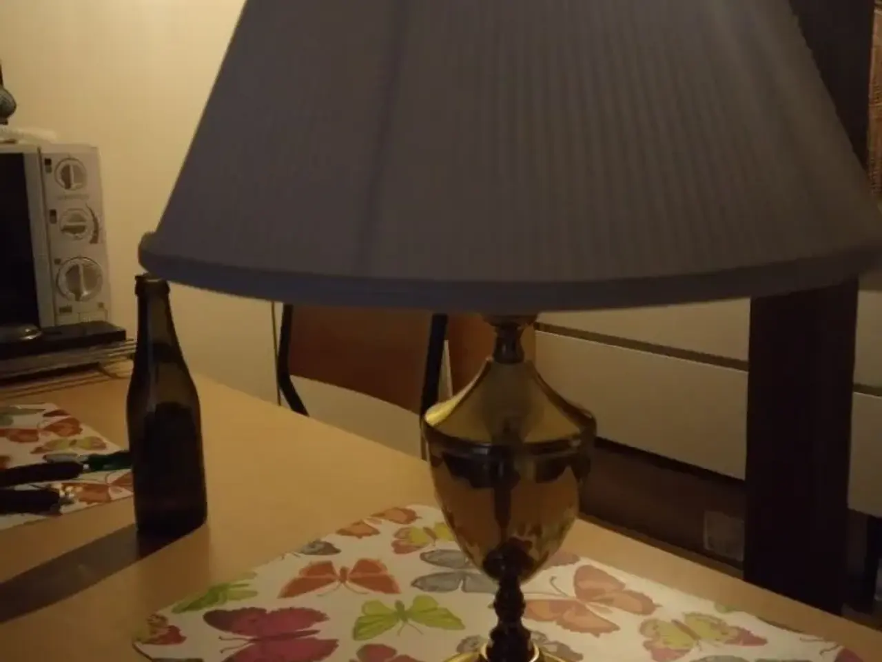 Billede 3 - Pæn bordlampe i messing