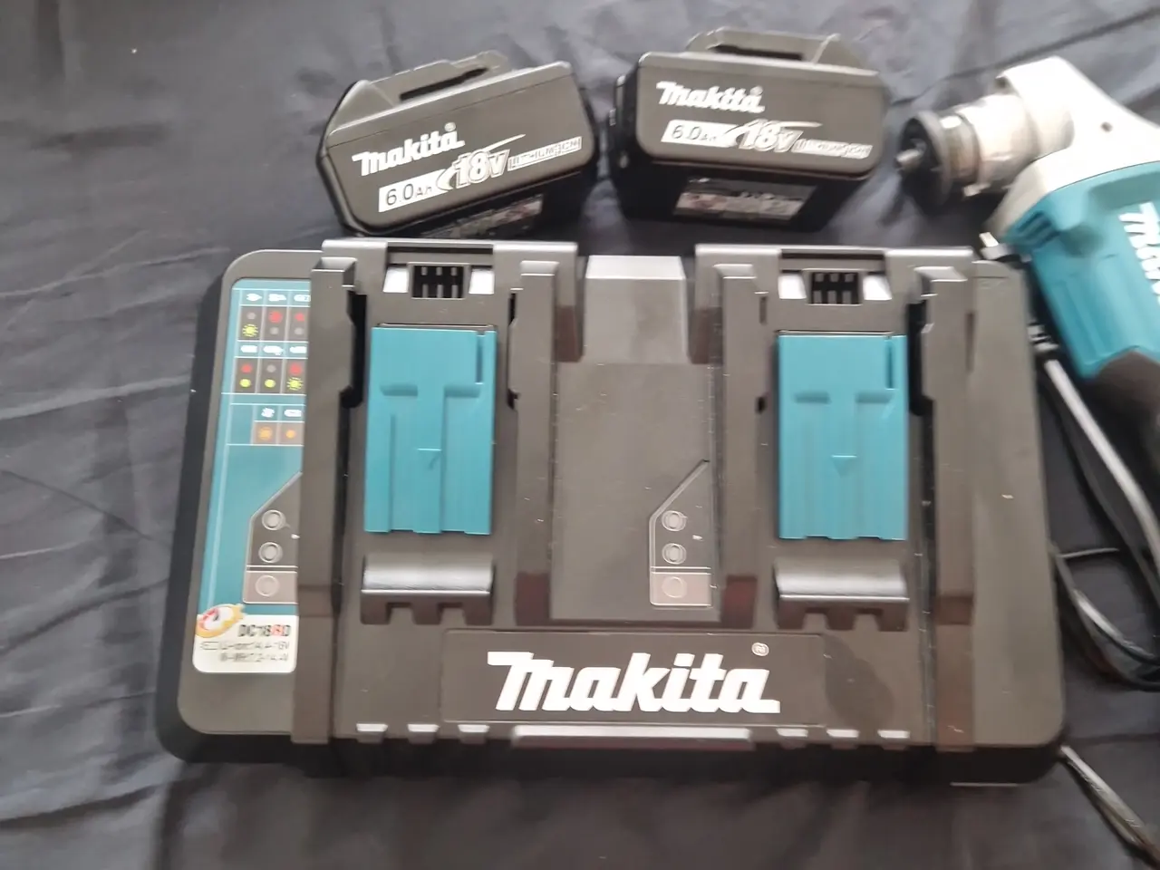 Billede 1 - Makita Sæt SUPER BILLIGT (KØB DET IDAG FOR 1100KR)