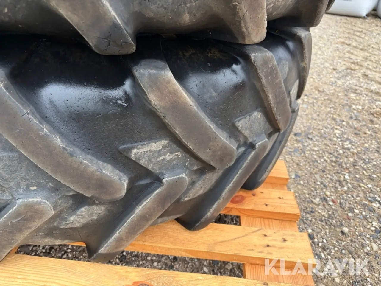Billede 10 - Traktorhjul New Holland M115 - Forhjul 2 styk