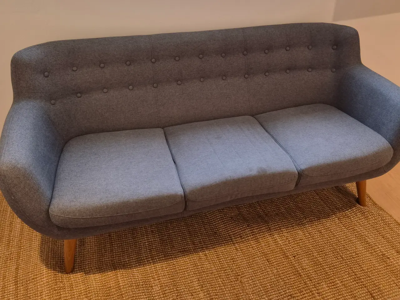 Billede 2 - Mørkegrå 2 personers sofa