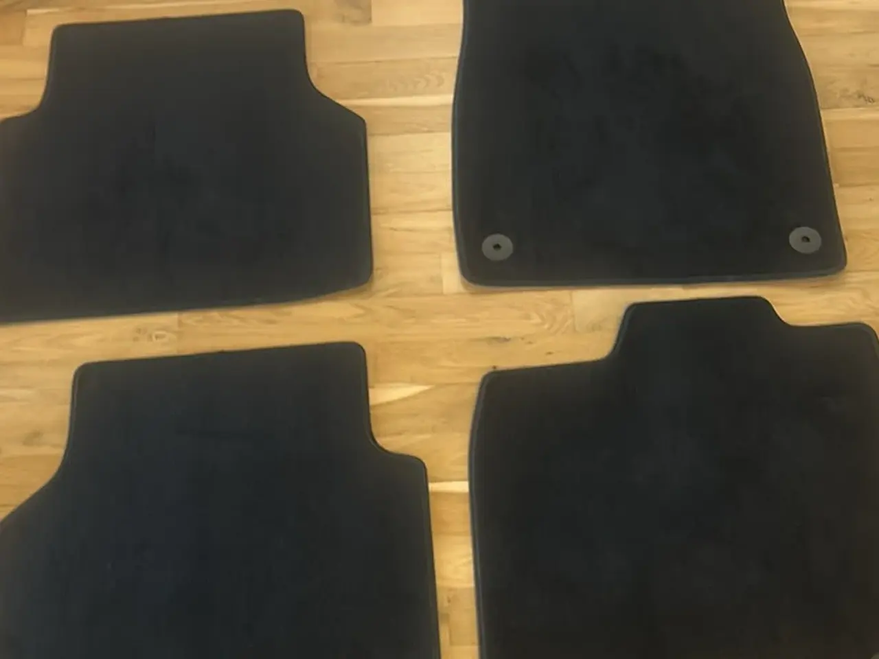 Billede 1 - Nye originale tekstilmåtter til vw ID4 Style