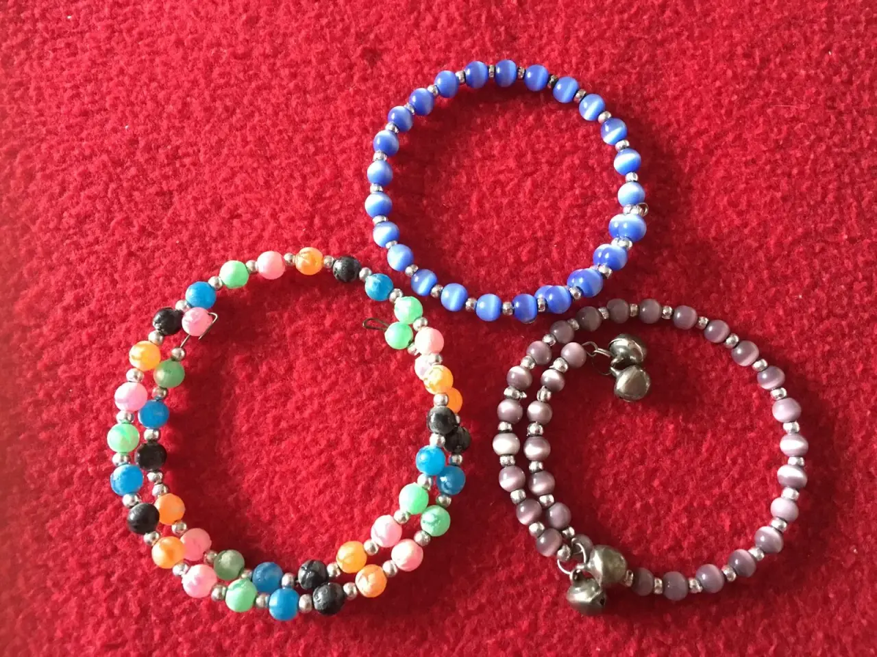 Billede 2 - Diverse perle armbånd til salg