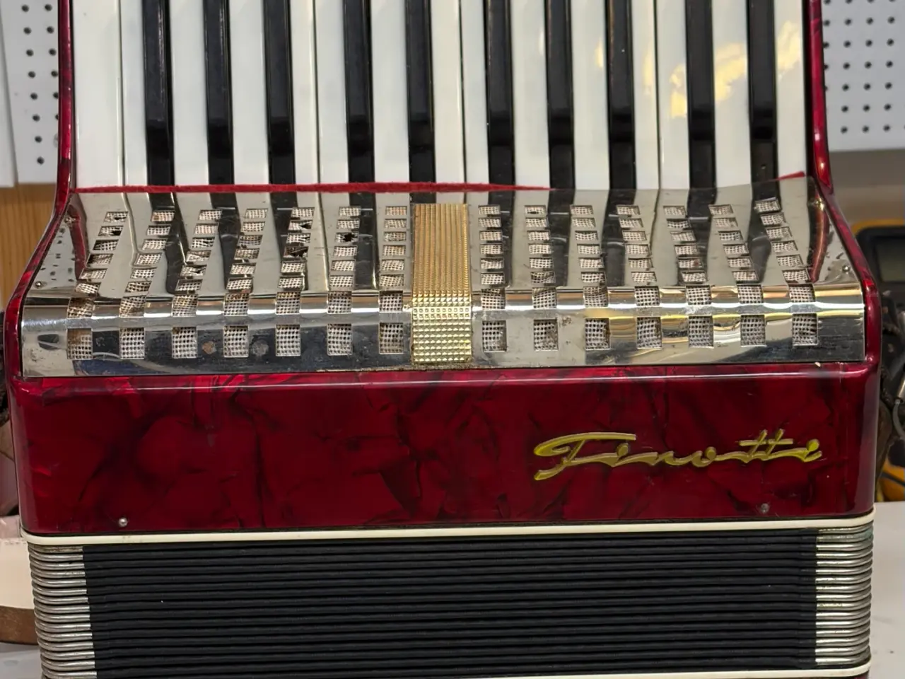 Billede 12 - 🎹 Fin begynderharmonika – 25 tangenter / 12 basse