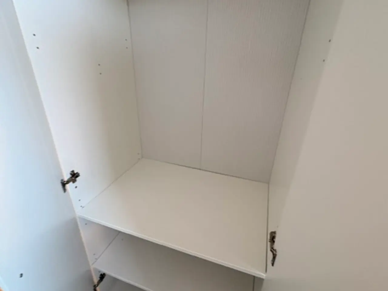 Billede 3 - IKEA Hensvik klædeskab