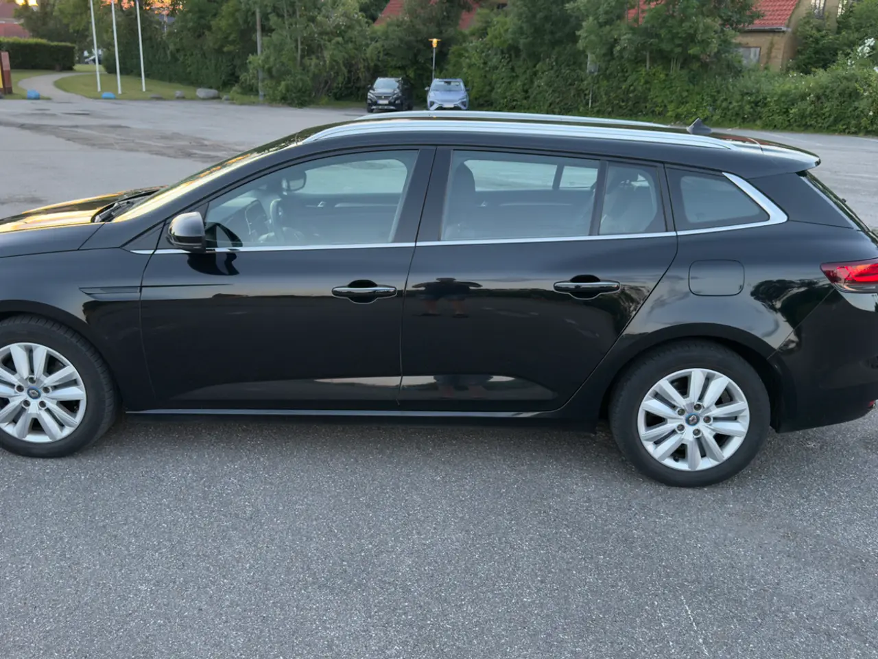 Billede 8 - Renault Megane IV 1,6 E-Tech Zen Sport Tourer