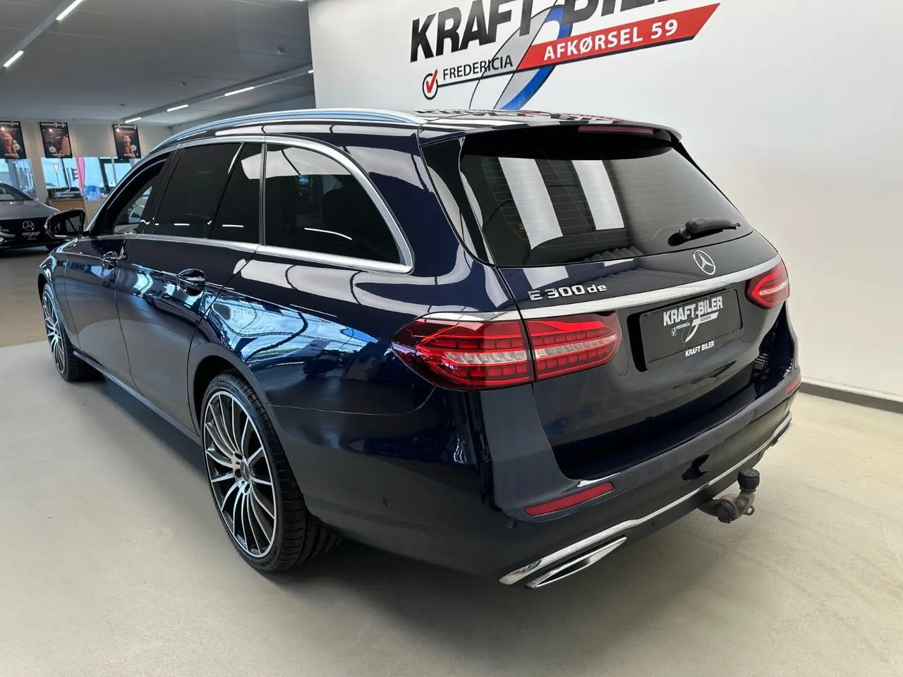 Billede 3 - Mercedes E300 de 2,0 stc. aut. 4Matic