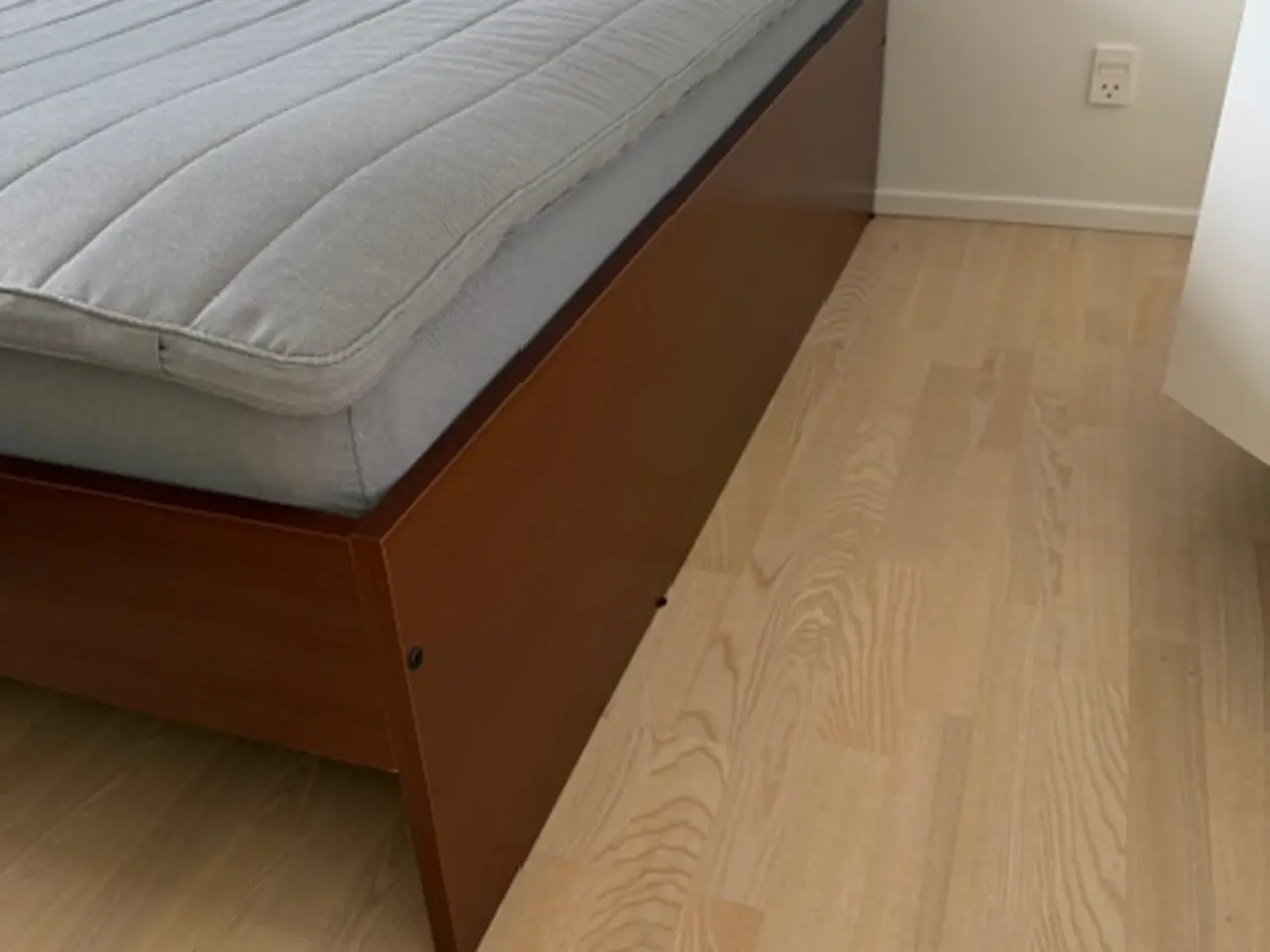 Billede 2 - Gratis IKEA madras og topmadras – 160x200 cm