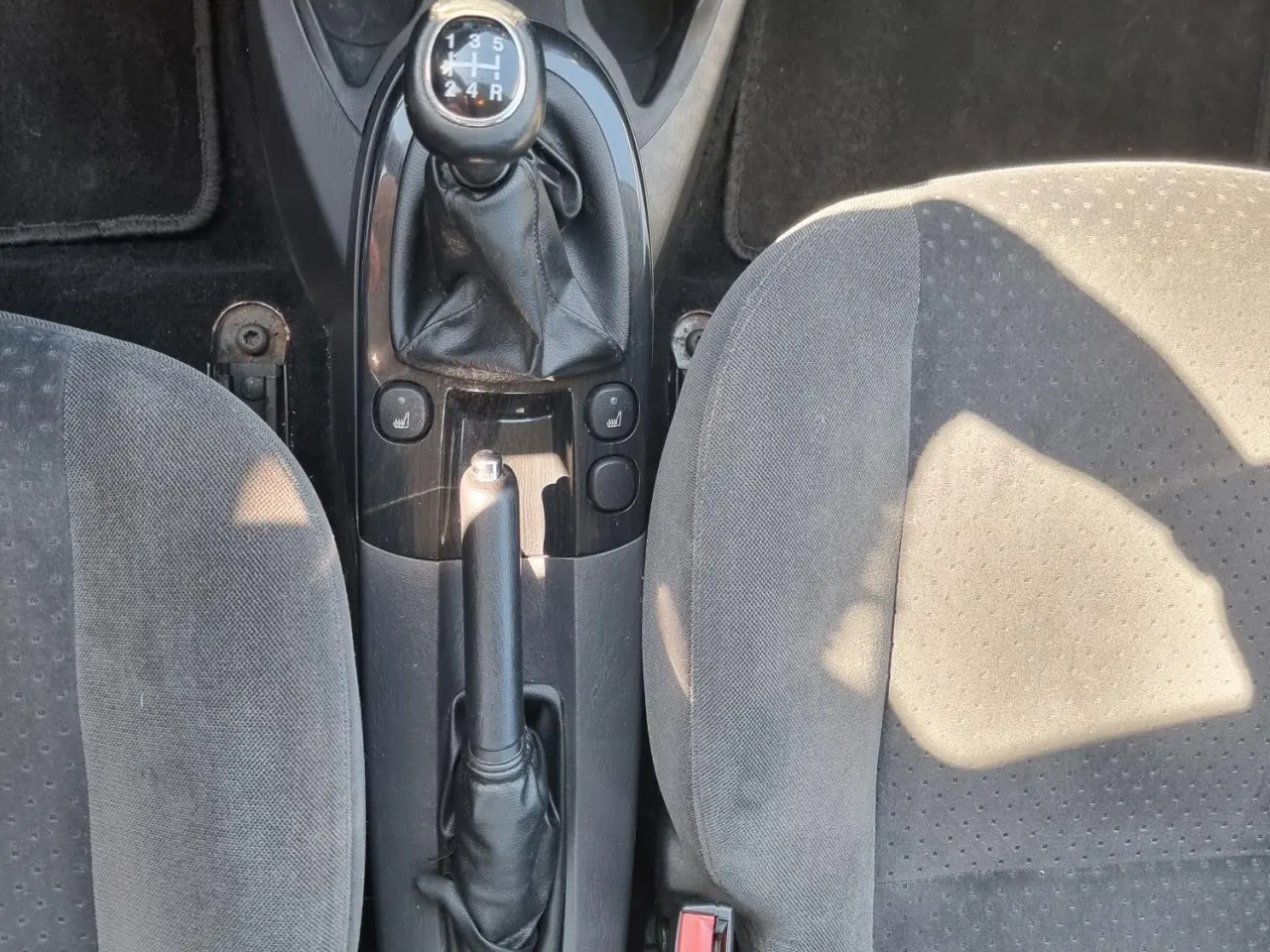 Billede 11 - Velkørende og velholdt Ford Focus 1.6 årgang