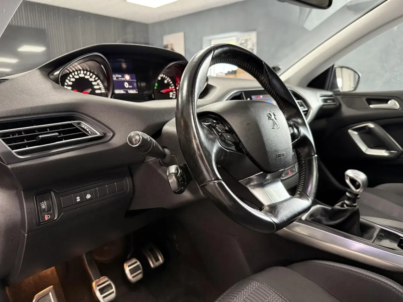 Billede 15 - Peugeot 308 1,5 BlueHDi Allure+ 130HK 5d 6g