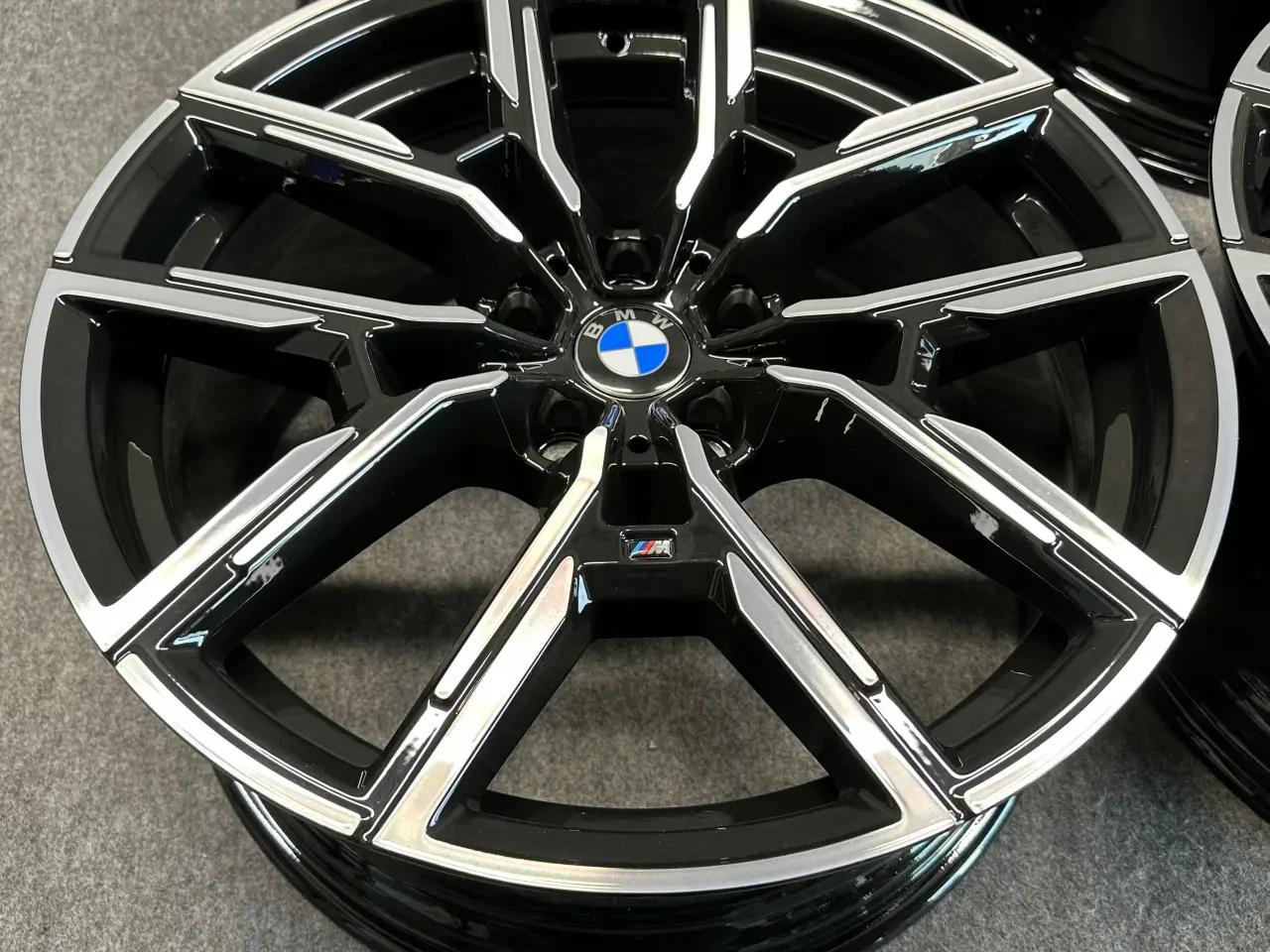 Billede 3 - ALUFÆLGE BMW i4 G26 19 859M 8,5J og 9J x 19"